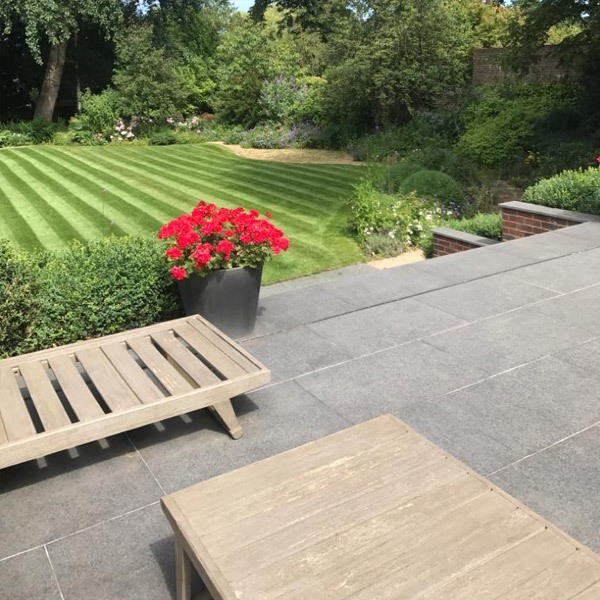 Lawn maintenance - Spring Lawn Maintenance Tips