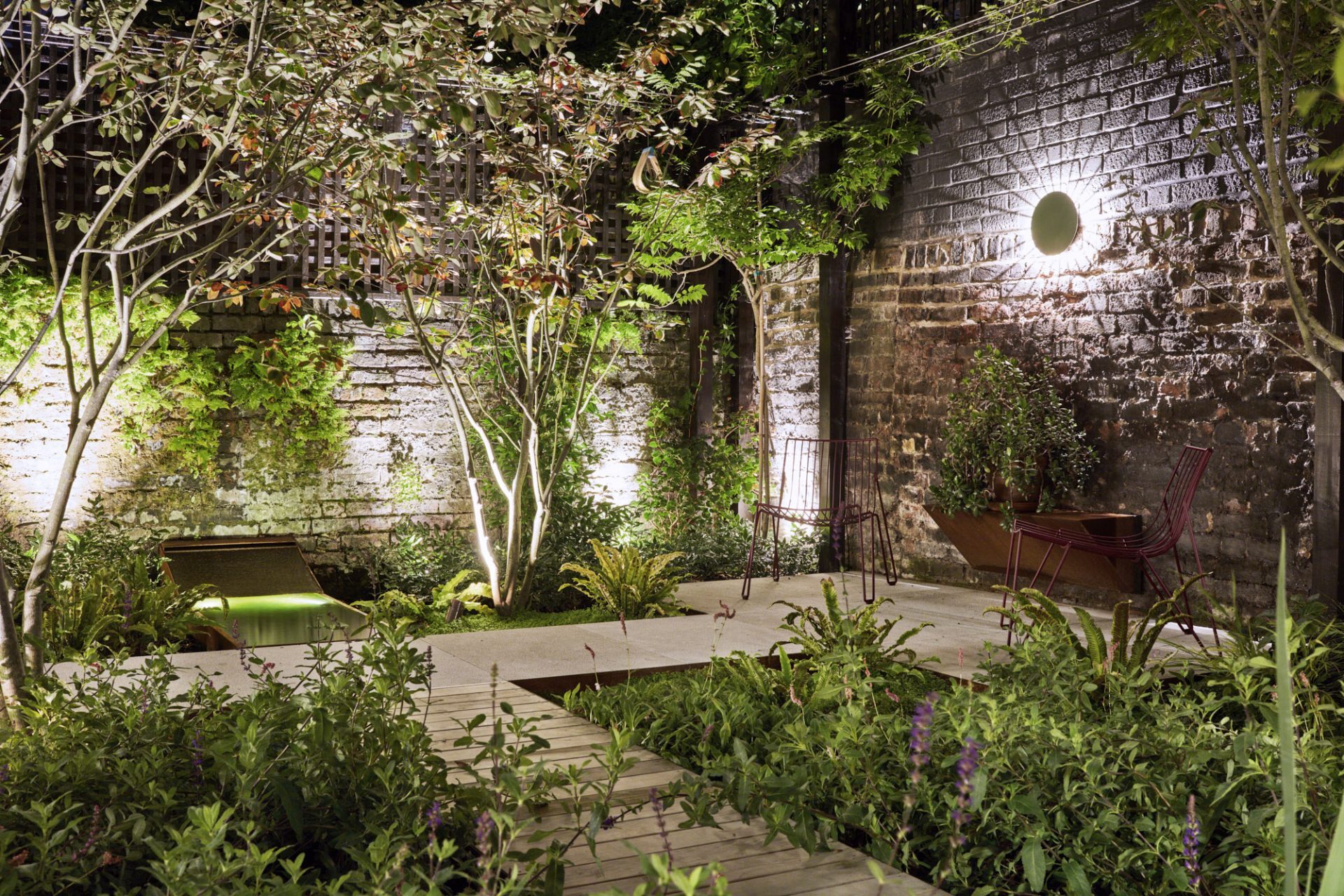 Garden design in Shepard's bush